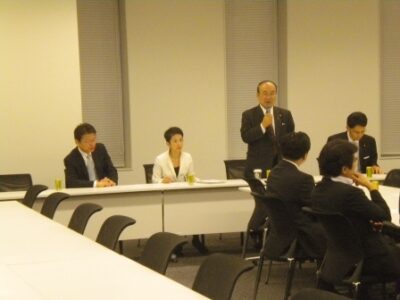 2012年10月23日(火)　行政改革調査会役員会に出席