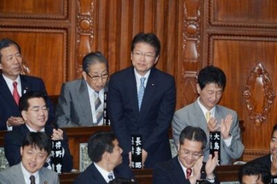 2012年10月29日（月）　厚生労働委員長に就任しました