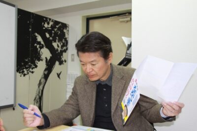 2012年11月22日（木）　選挙用のチラシなどを作成中