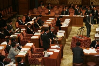 2006年10月16日（月）　衆議院テロ防止・イラク特別対策委員会において質疑