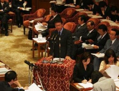 2006年11月29日（水）　経済産業委員会で答弁に立つ