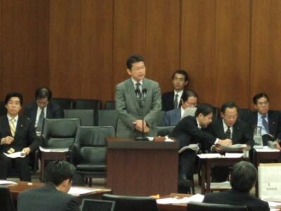 2006年12月7日（木）　総務委員会にて質問及び答弁に立つ