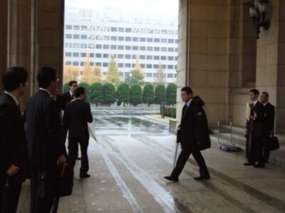 2007年12月13日（木）　社会保険庁倉庫の視察に参加