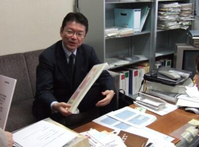 2007年12月17日（月）　マスコミの取材を受けています