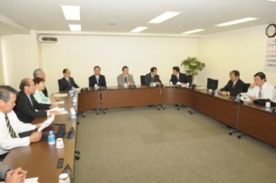 2009年5月19日(火) 　鳩山新代表になって初めての役員会