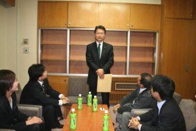 2009年10月29日（木）　長妻昭未来創造塾が開塾しました