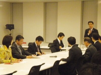 2011年11月17日(木)　政調役員会に出席