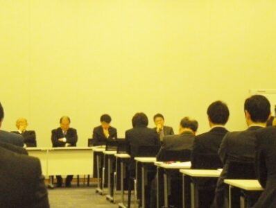 2011年12月12日(月)　税制調査会・社会保障と税の一体改革調査会合同総会が開催