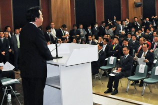 2011年12月21日(水)　両院議員懇談会に出席