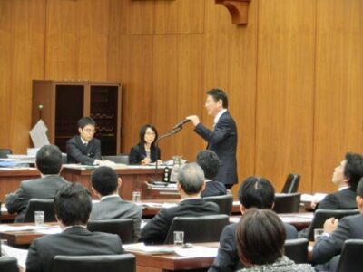 2013年11月6日（水）　厚生労働委員会で質疑
