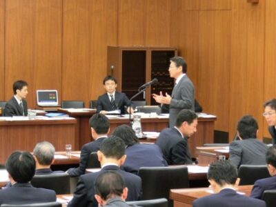 2013年11月27日（水）　厚生労働委員会で質疑