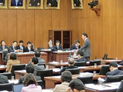 2013年11月22日（金）　厚生労働委員会で質疑