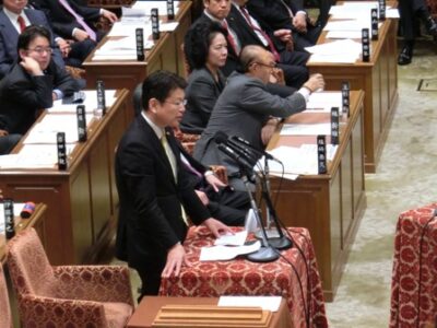 2014年2月28日（金）　締めくくり質疑に抗議