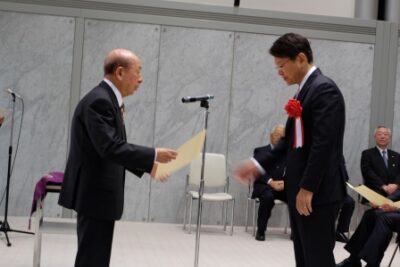 2014年12月17日（水）　当選証書を授与されました