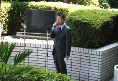 薬害を無くすことを誓う