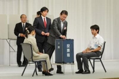 民主党代表に菅総理が再任
