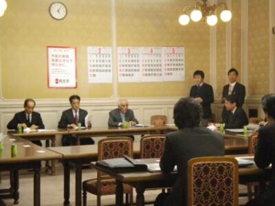 衆参両院議長などの日当廃止を提案