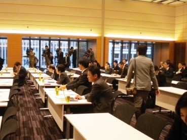 社会保障と税の抜本改革調査会に出席