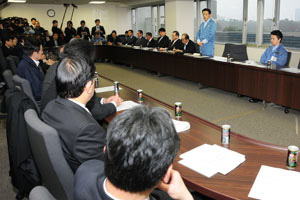 民主党の東北地方太平洋沖地震対策本部役員会を開催