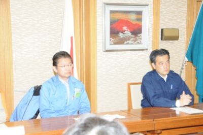 岩手県庁で達増拓也知事と震災対策について意見交換