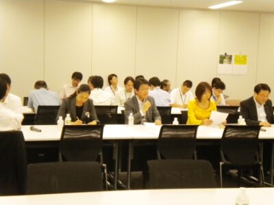 政調役員会に出席しました