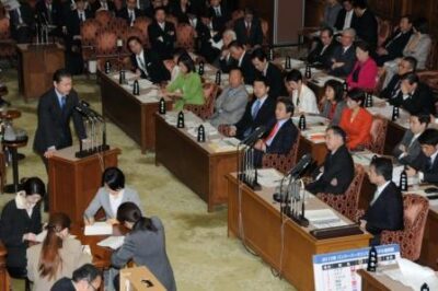 子育てサービス政策について答弁