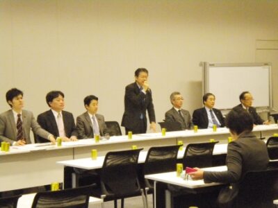 厚生労働部門のマニュフェスト進捗状況を報告