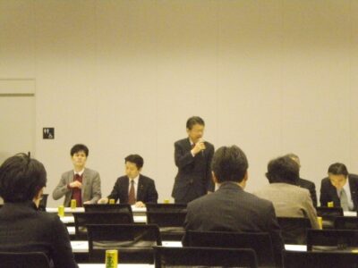 厚生労働部門会議に出席