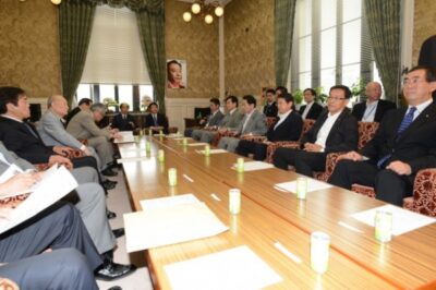 社会保障・税一体改革推進会議に出席