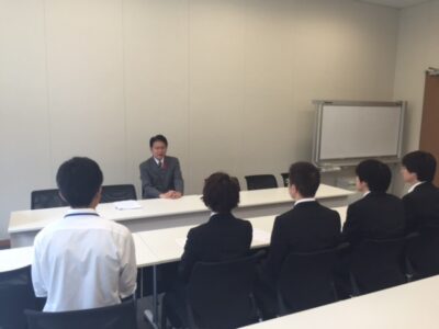 大学生インターンの退所式
