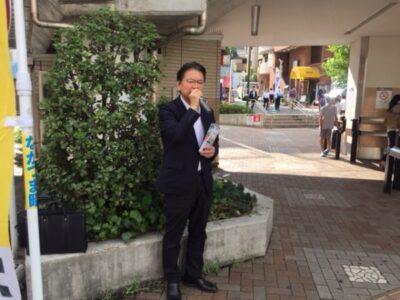不動前駅で朝の街頭演説