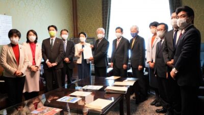 コロナ非正規労働者救済法案を提出