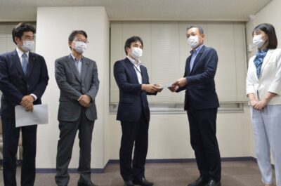 入国・滞在ルールの見直しを、厚労省と内閣官房に申し入れ