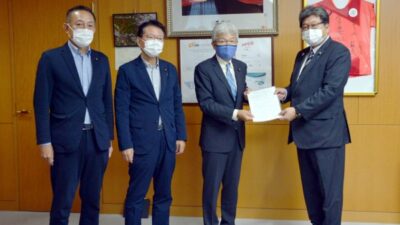 学校での感染防止等、新型コロナ対策を厚労省、文科省に申し入れ