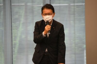 新型コロナウイルス対策本部と子ども・子育てPT、会派の厚生労働部会・文部科学部会の合同会議を開催