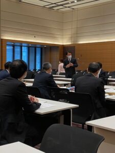 厚生労働部門会議で政府の新しい経済対策（厚生労働関係）などについてヒアリング