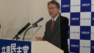 政府の経済対策に「規模を増やすという一辺倒ではいけない」と長妻政調会長