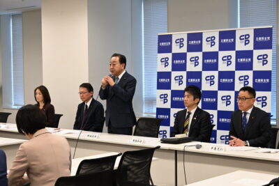 「本気の歳出改革」作業チーム始動