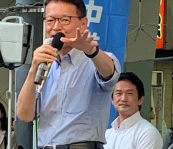 有楽町イトシア前で中道全国キャラバン演説会